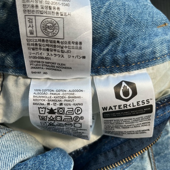 LEVIS MOM SHORTS SIZE 30 HIGH RISE RELAXED A LINE - Picture 13 of 16